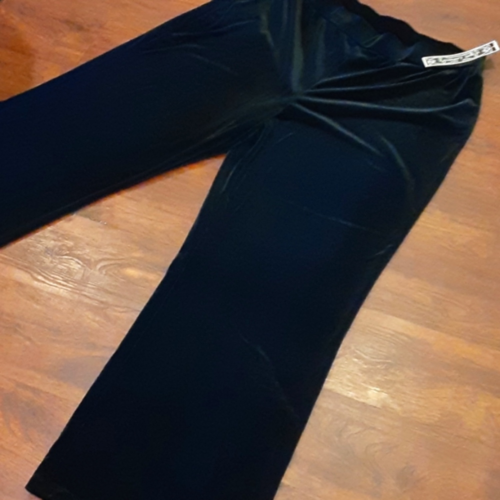 Susan Lawrence Black Wide Leg Velvet Pants